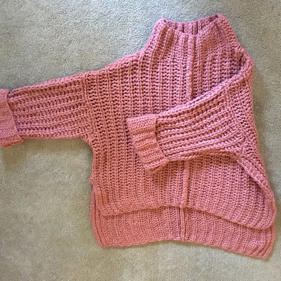 Chunky size M dusty salmon-colored pullover sweater - Picture 1 of 5